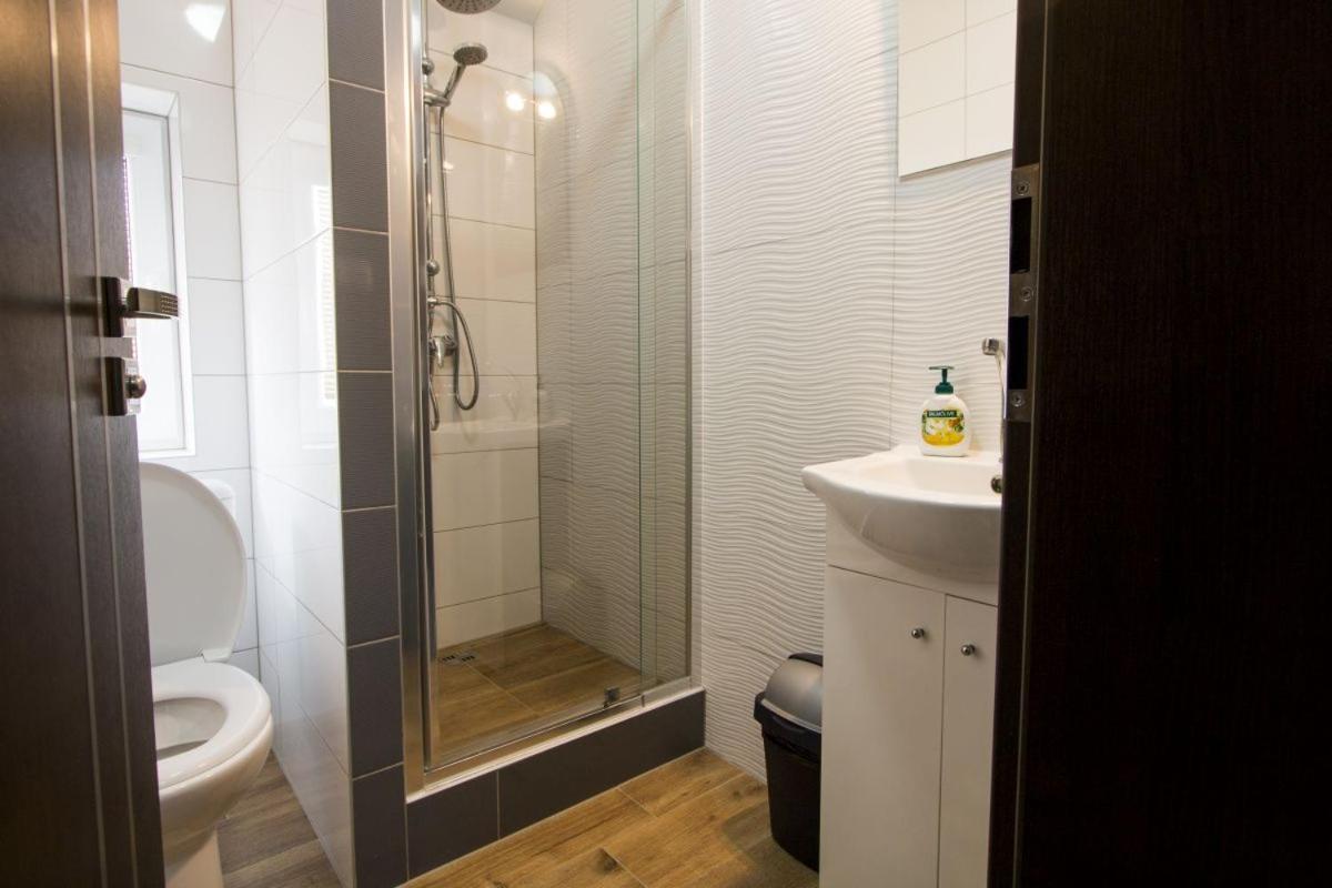 Reštaurácia-penzión ALTANA Ludanice Exterior foto